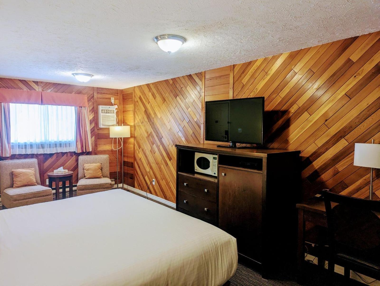 Alpine Inn & Suites Нельсон Екстер'єр фото