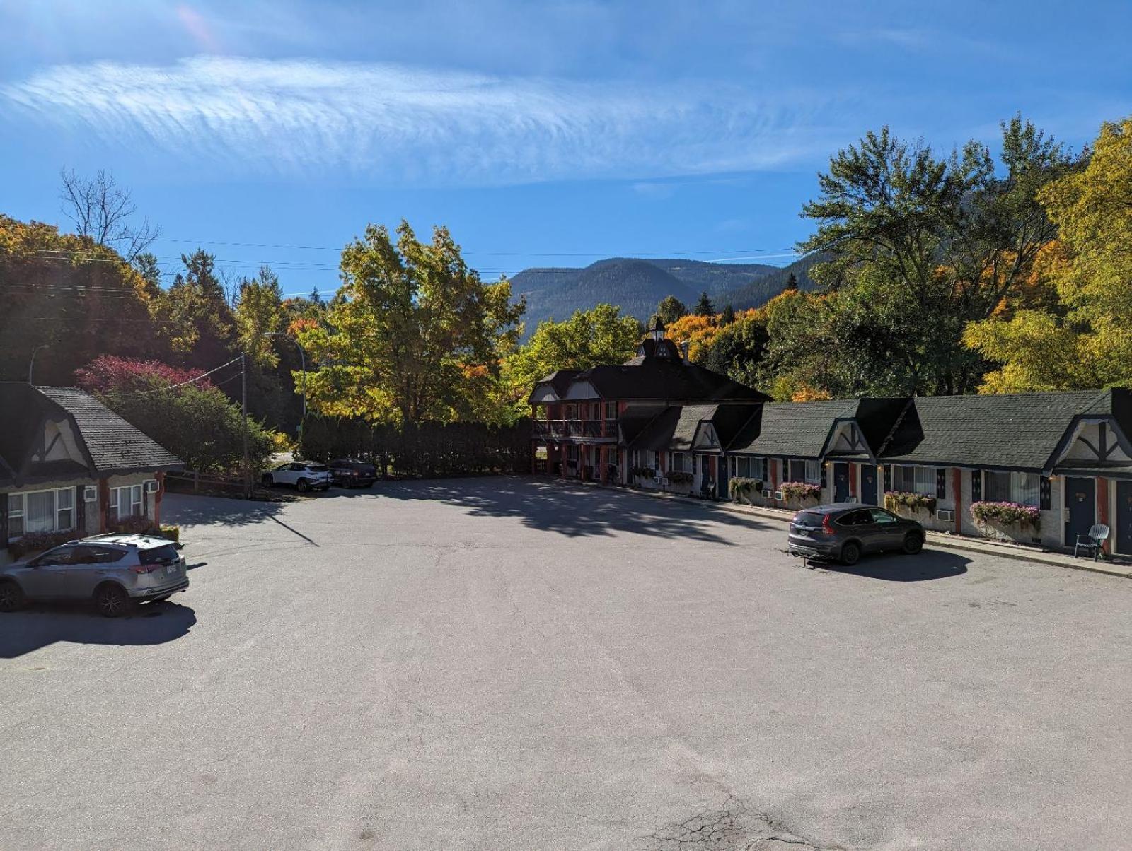 Alpine Inn & Suites Нельсон Екстер'єр фото