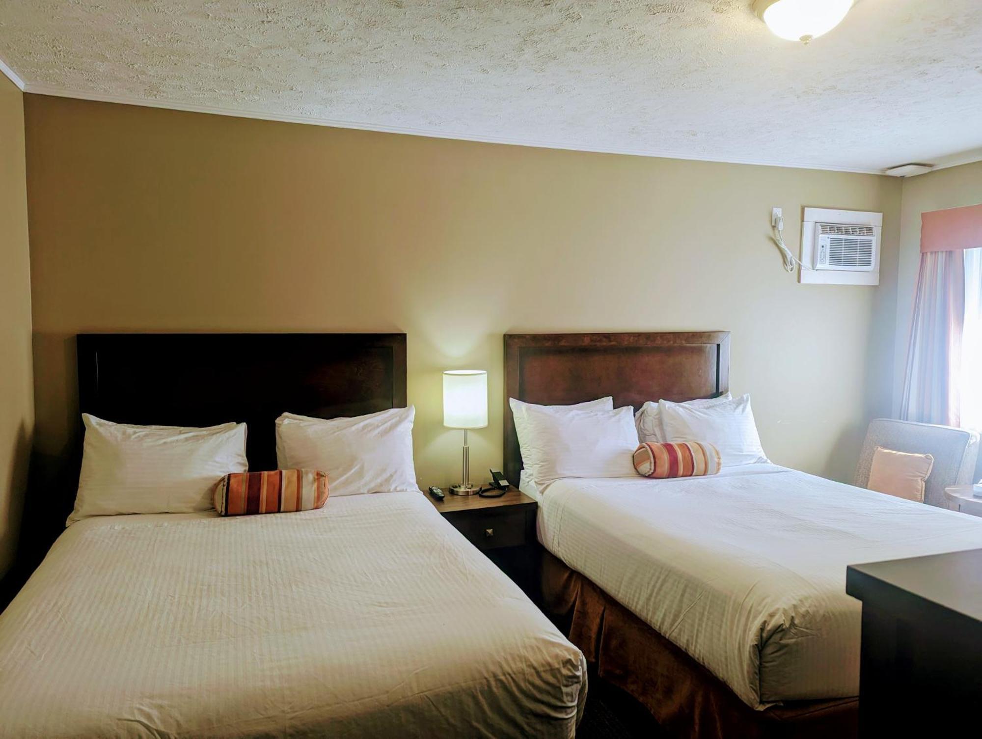 Alpine Inn & Suites Нельсон Екстер'єр фото