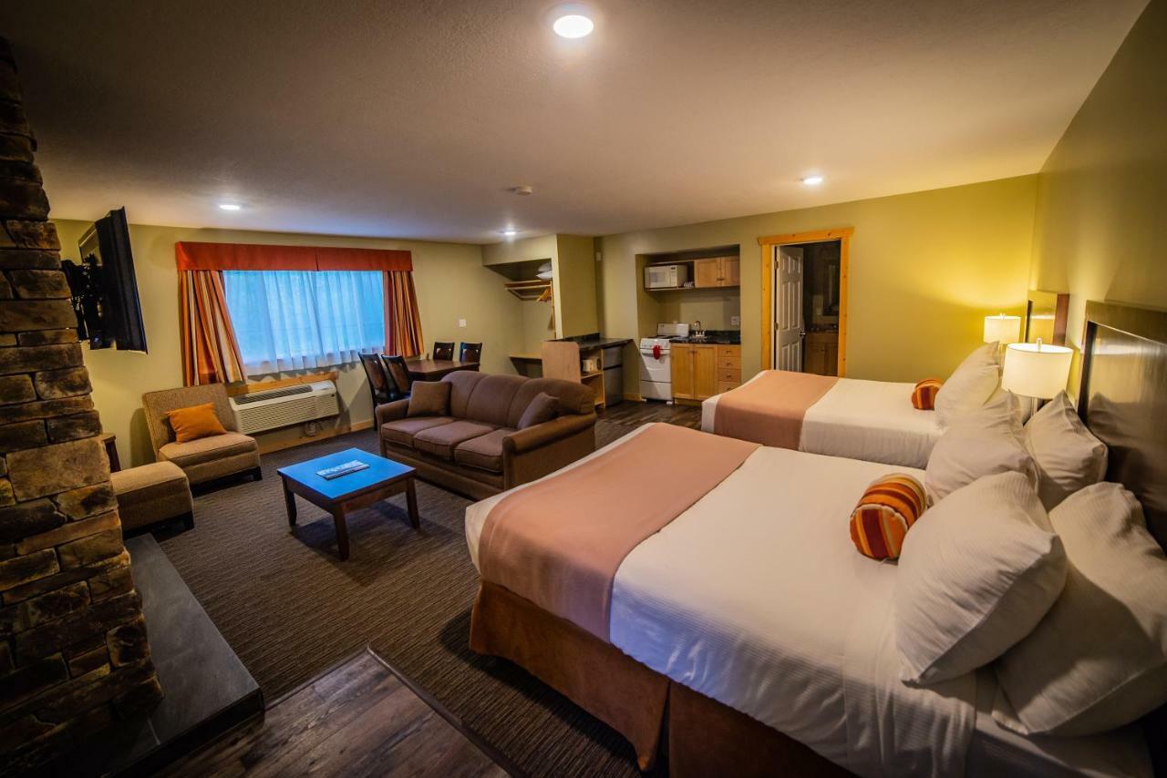 Alpine Inn & Suites Нельсон Екстер'єр фото